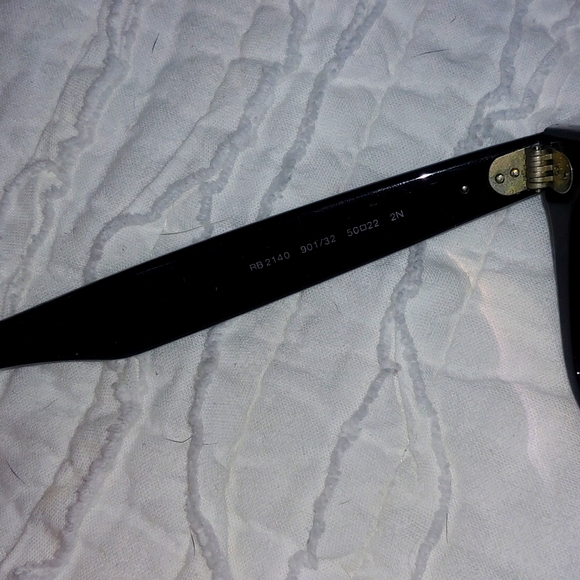 Authentic Ray Ban Wayfarer RB2140 - Picture 8 of 8